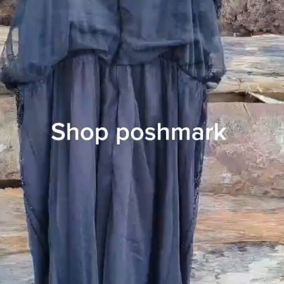 Black Tape beaded lace dress - Picture 3 of 4